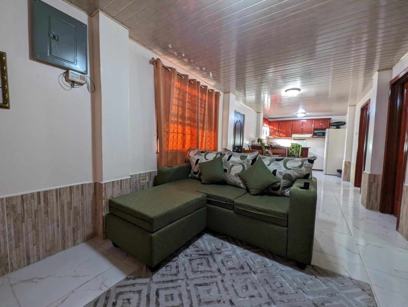 Comfy And Cozy Apartment Джорджтаун Екстериор снимка
